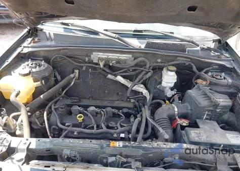 2010 Ford Escape Xlt from USA, damaged, VIN 1FMCU0D72AKC43335